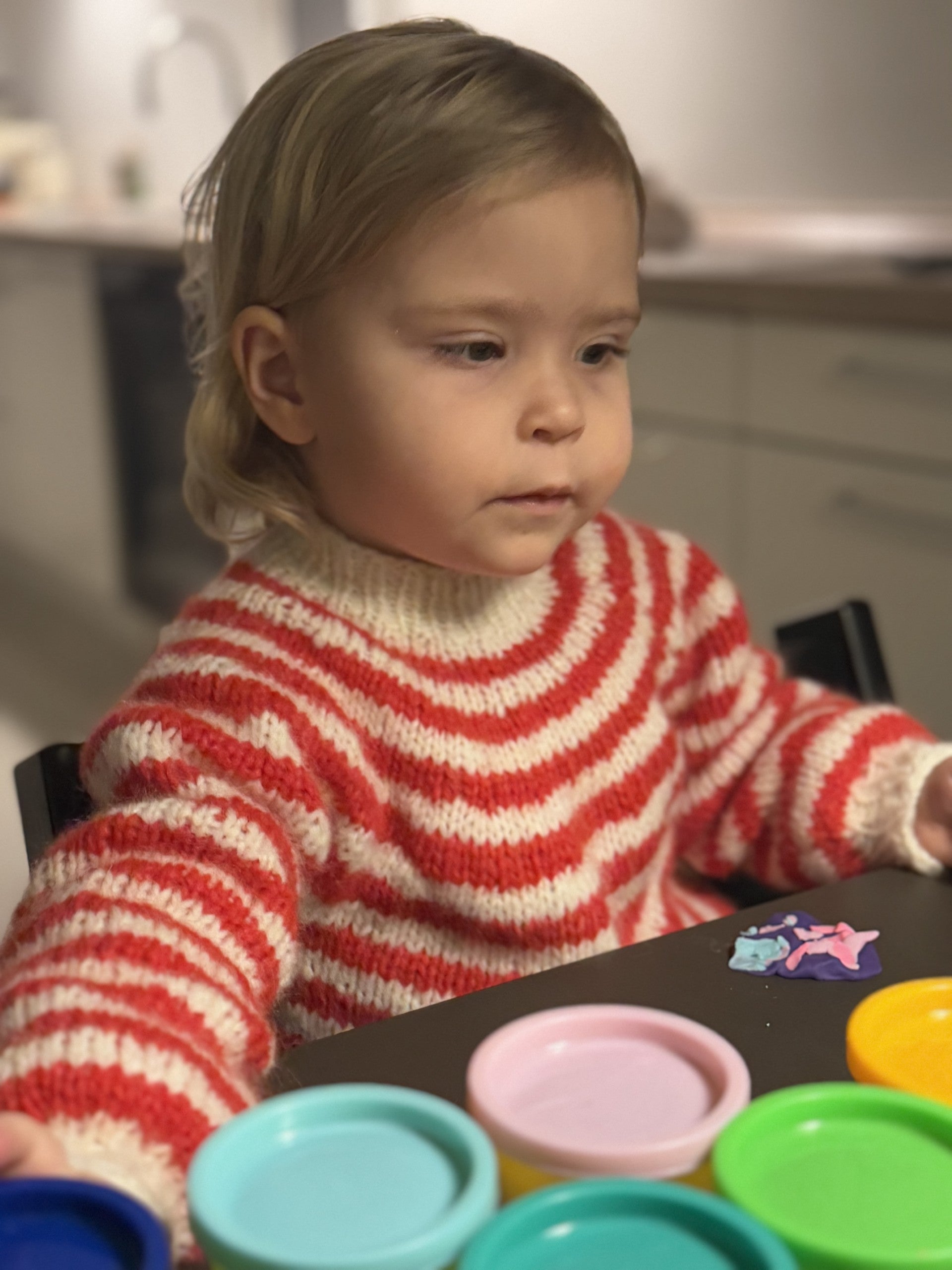 CHILDREN'S SWEATER RED PATCH WITH CREAM